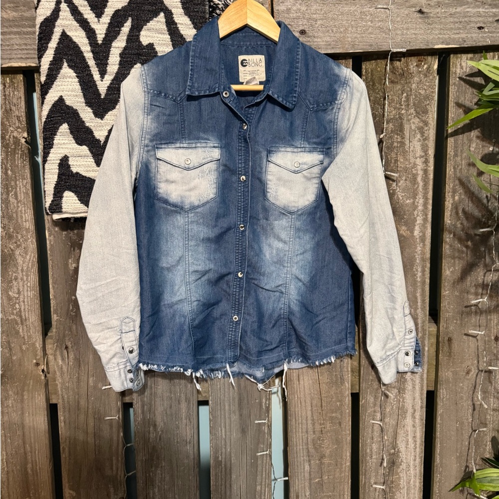 Billabong Denim and Light Gray Button Down Shirt